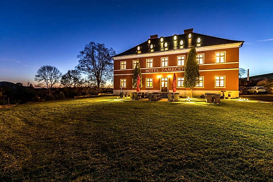 Wellness Hotel Zámeček