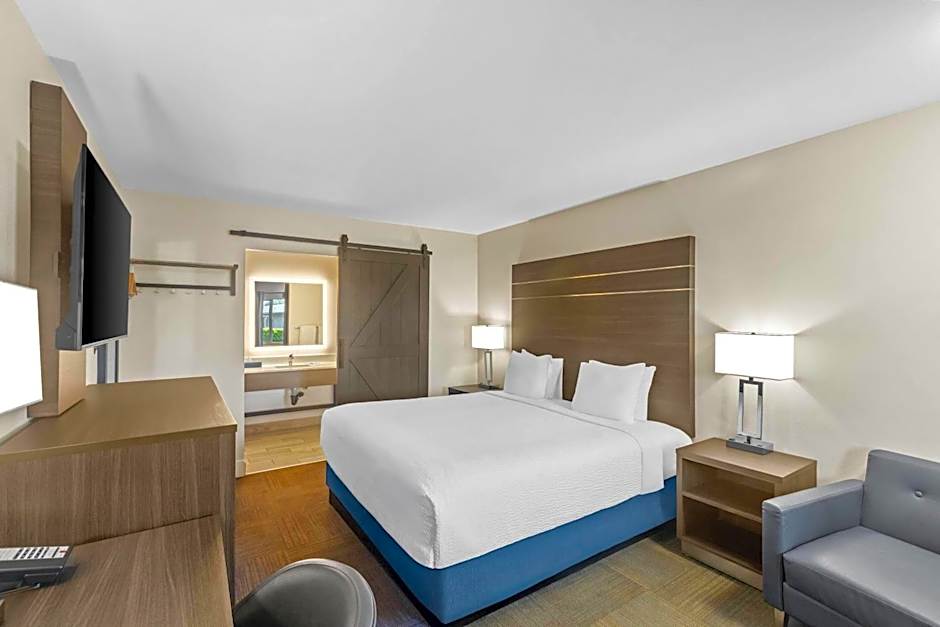 Travelodge by Wyndham Santa Rosa Wine Country