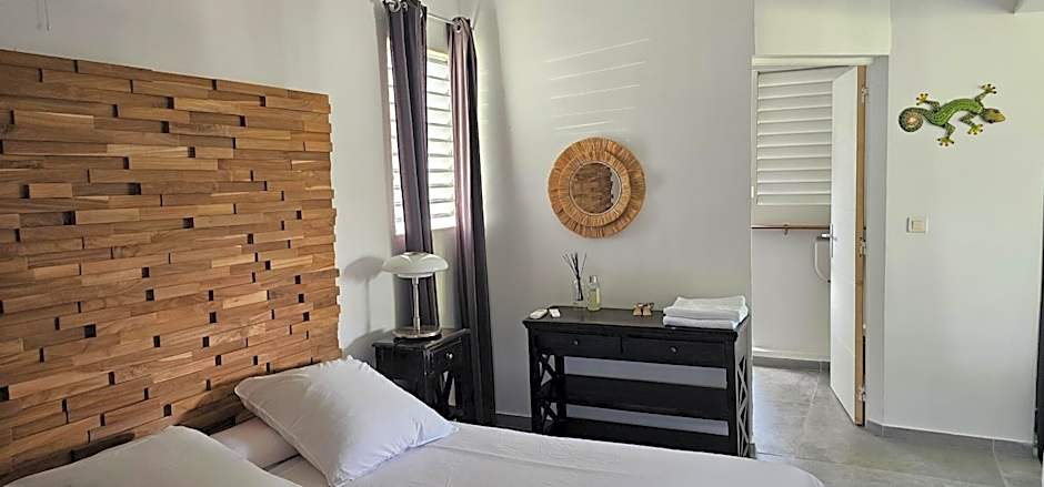 Habitation Villa Les Cassias