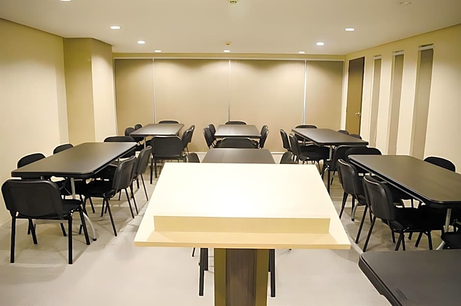 Cebu R Hotel - Mabolo