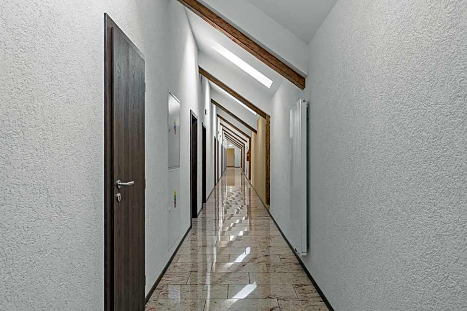 Hotel Sluneční dvůr
