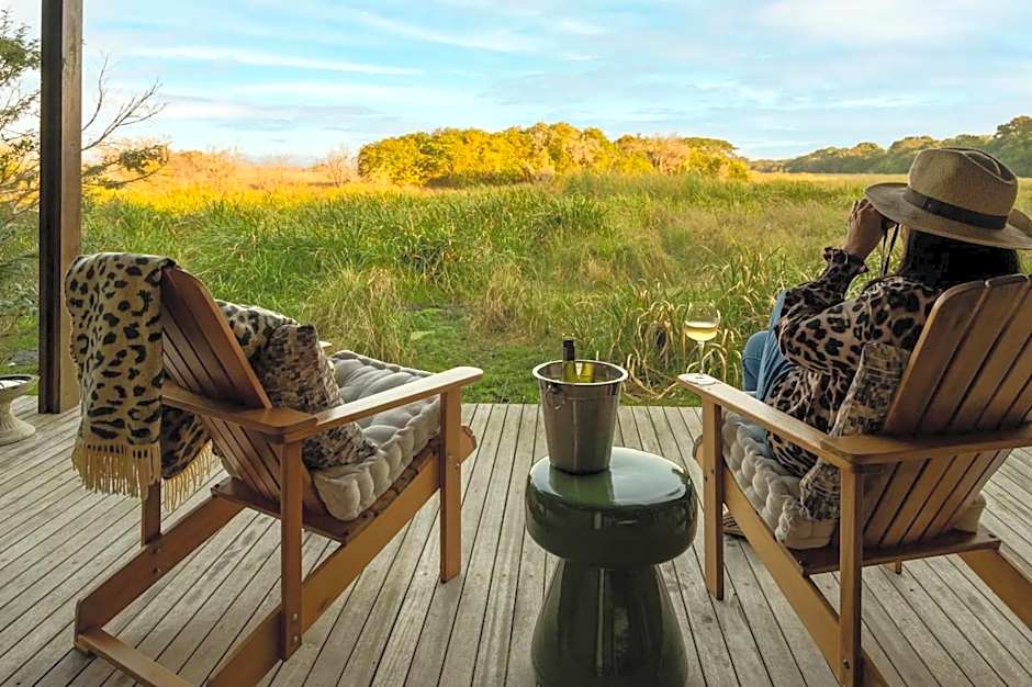 Makakatana Bay Lodge