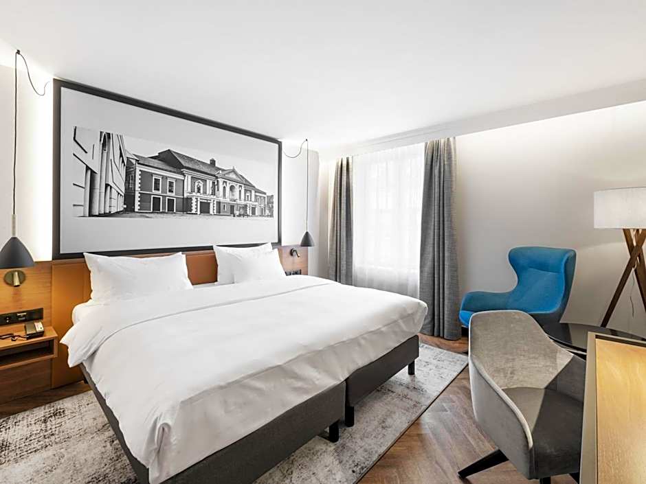 MERCURE KLAIPEDA CITY HOTEL, Meetings, Events, Restaurant & Bar - Accor Group, Pet Stay FREE