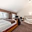 Stony Plain Inn & Suites