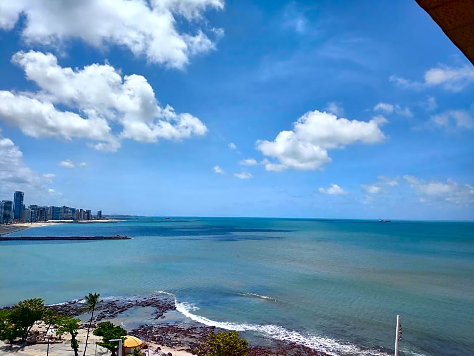 Villa Costeira Flat vista mar praia Beira Mar a Fortaleza