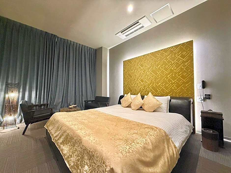 HOTEL BLAX