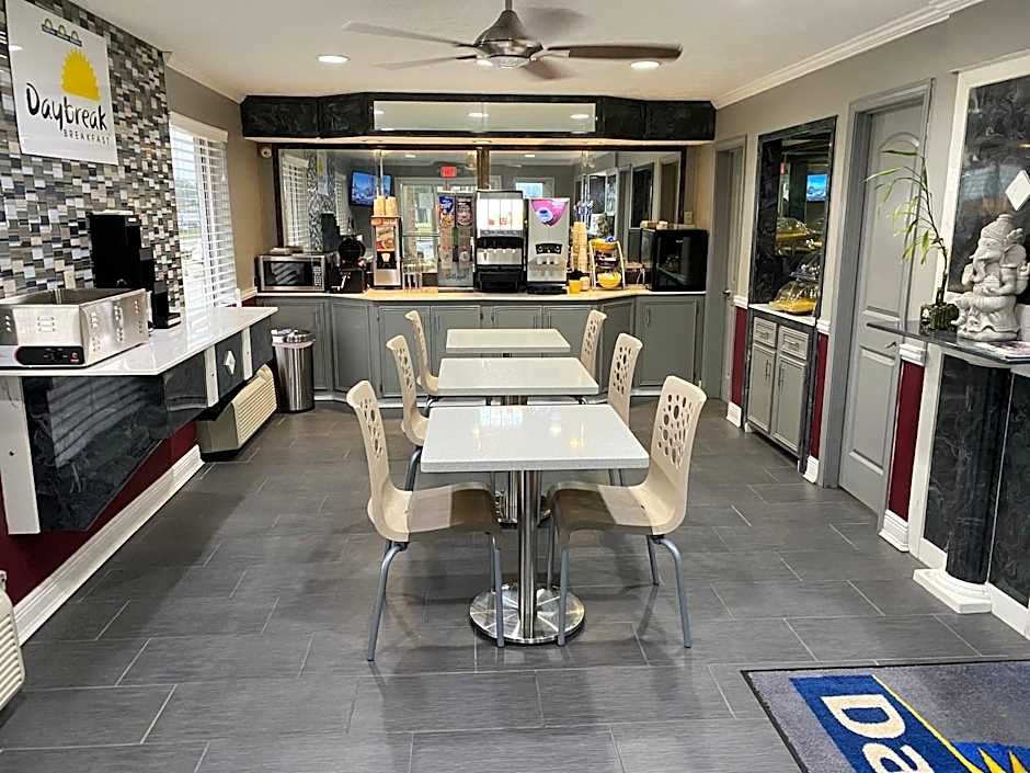 Days Inn by Wyndham Forest