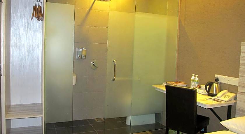 Hotel Austin Paradise - Taman Pulai Utama