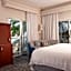 Courtyard by Marriott Charleston Waterfront