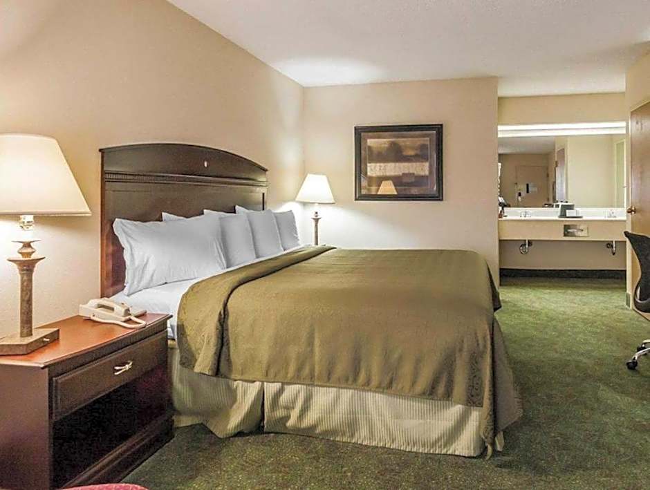 Quality Inn Paris