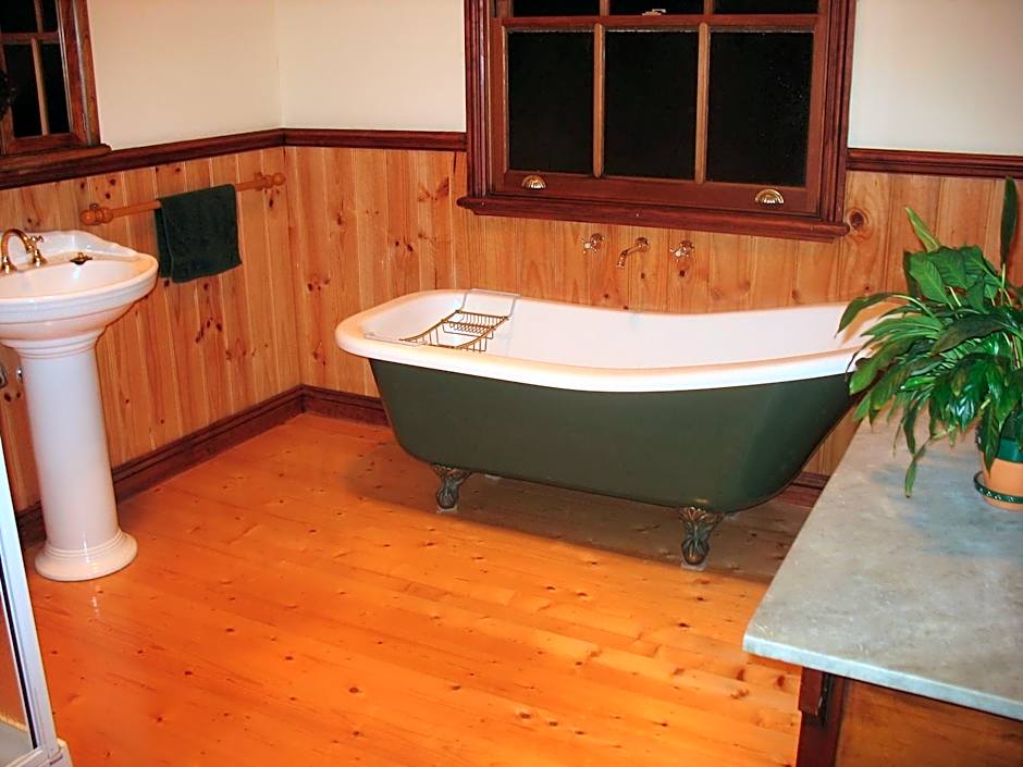 Butterfly Farm Bed and Breakfast Nirranda