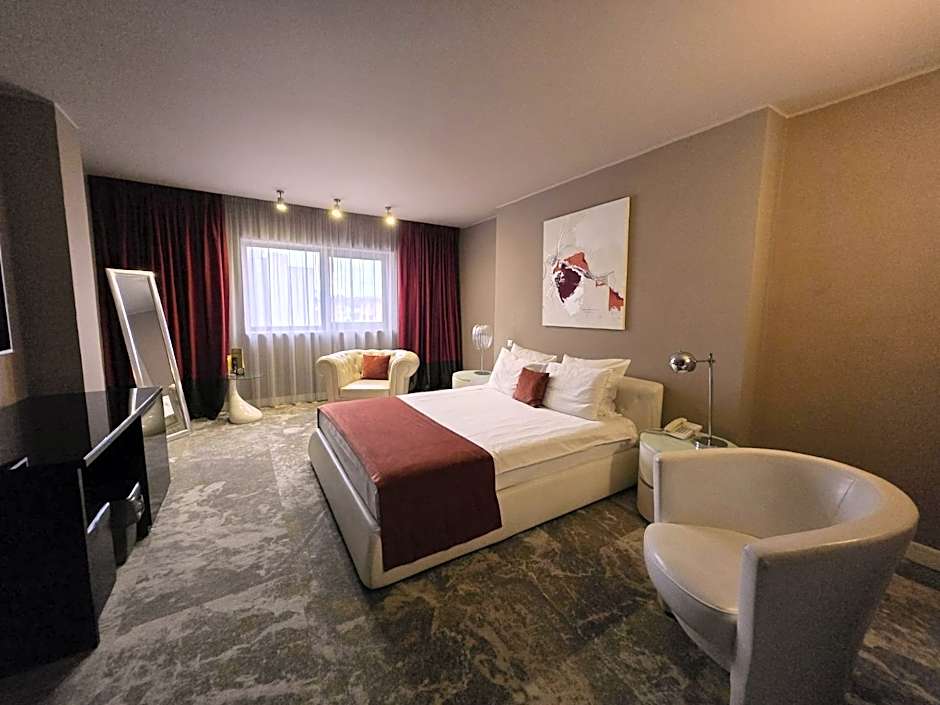 Photo 1 of 11 of Double Room