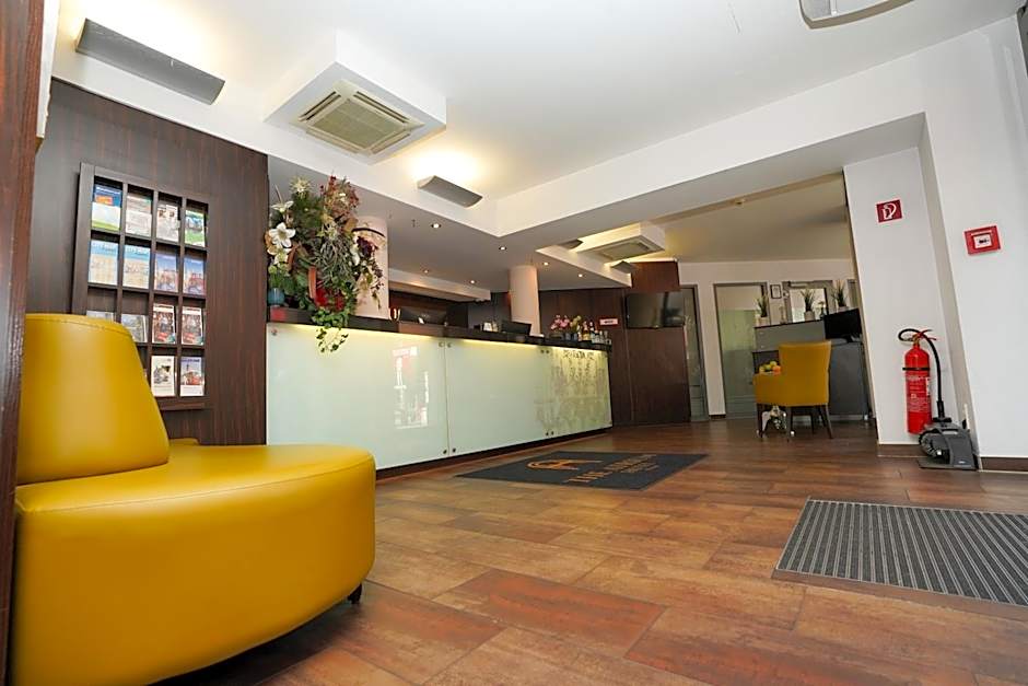 The Atrium Hotel