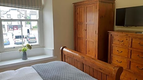Deluxe Double Room with Bath