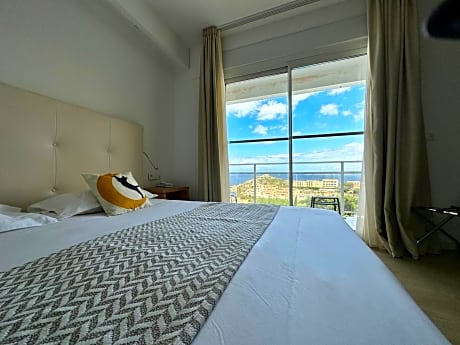 M - Double or Twin Room - Balcony with Sea View