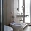 White 1903 - Rooftop Pool & Luxury Rooms