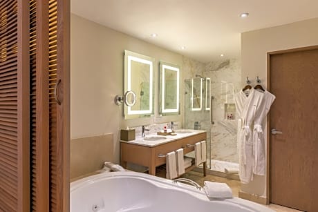 Superior Junior Suite Ocean View - Kids & Teens Free