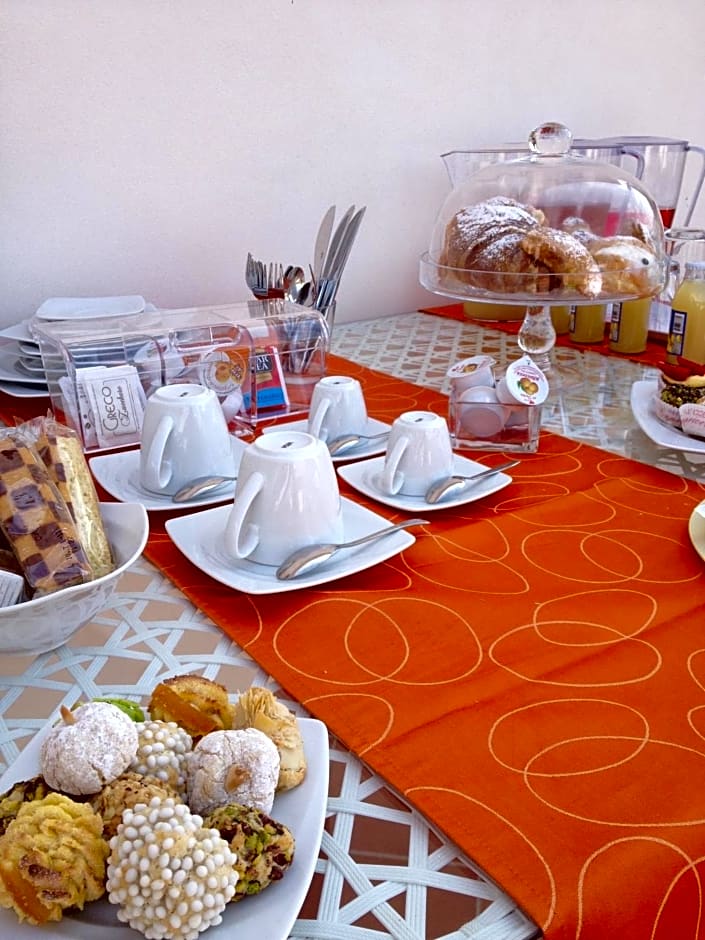 Orange Paradise Bed & Breakfast – Custonaci, CA