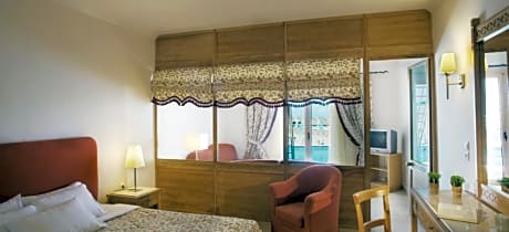 SUPERIOR FAMILY SHARING POOL