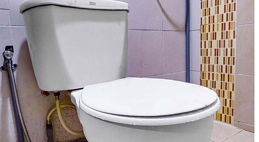 OYO 90486 New Station Hotel