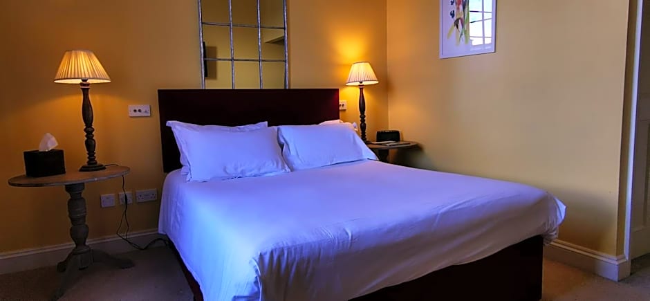 Buccleuch and Queensberry Arms Hotel