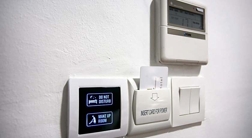 Belllo Hotel Jb Central