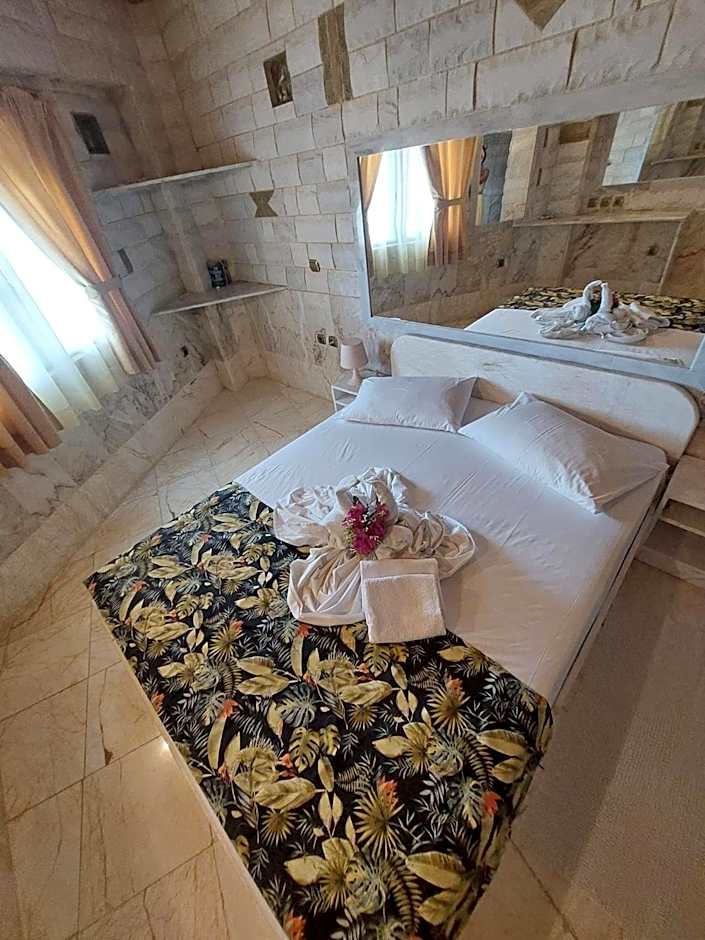 Photo 1 of 11 of Villa, Sea View