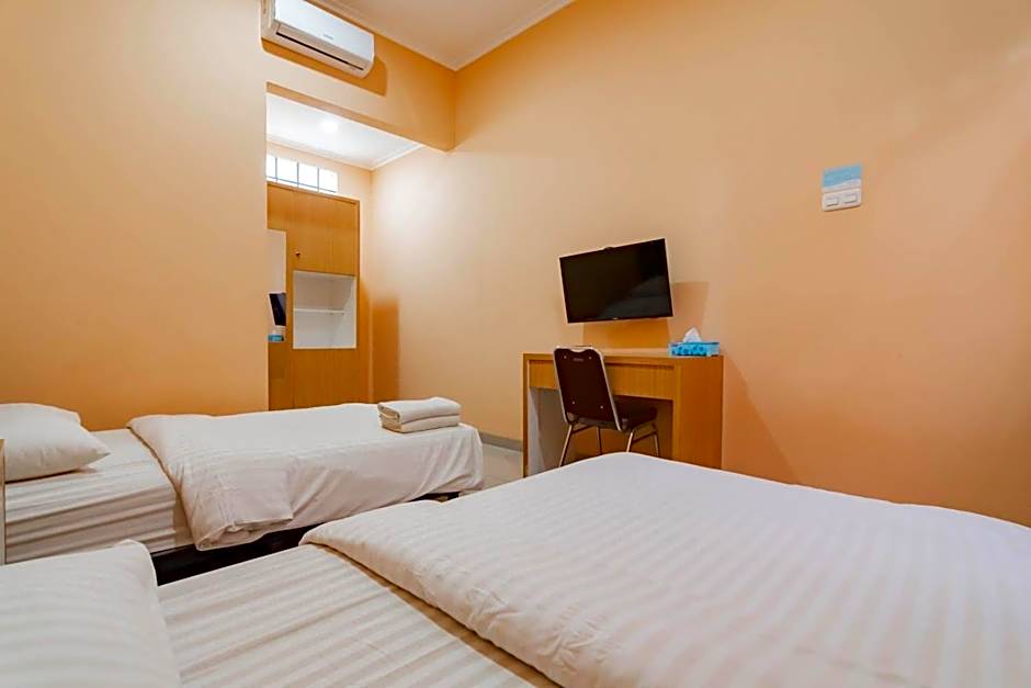 Shofy Guest House Mitra RedDoorz