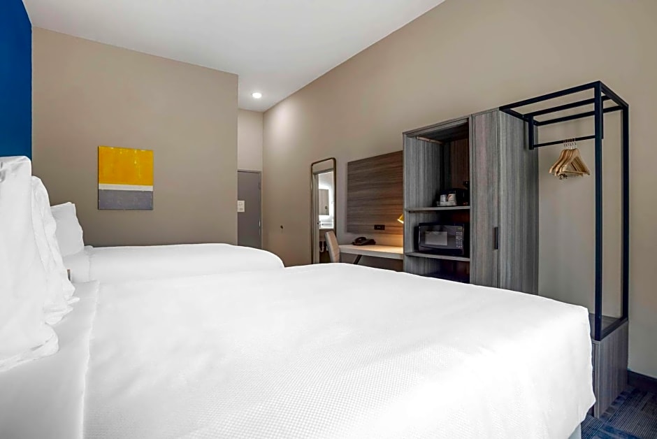 Comfort Inn & Suites