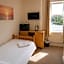 Dolphins Hotel