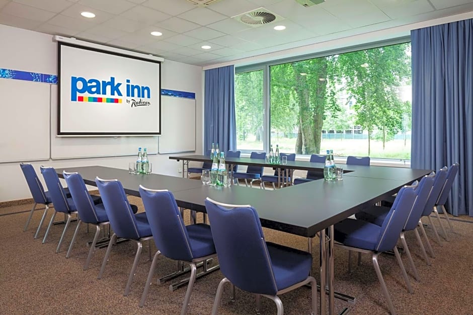 Park Inn By Radisson Frankfurt Airport