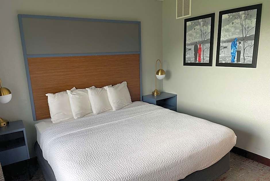 AmericInn by Wyndham Ankeny/Des Moines