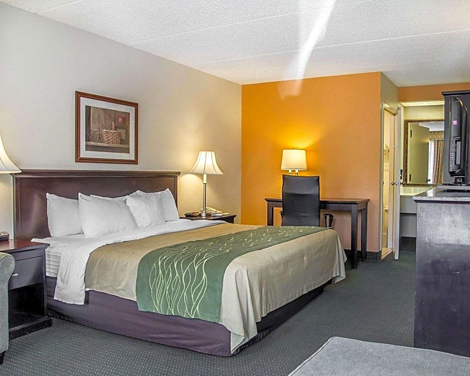 Quality Inn Riverside near UCR and Downtown