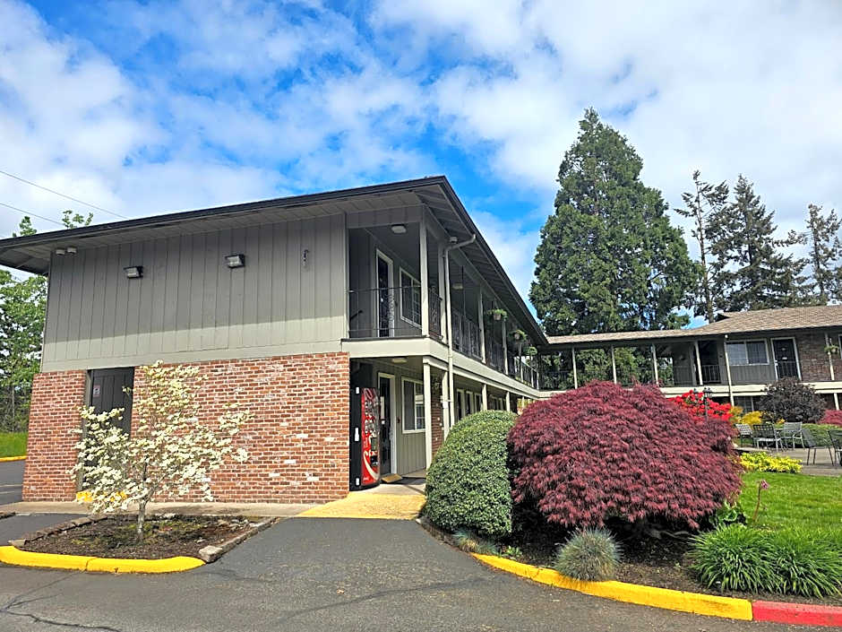 Village Inn