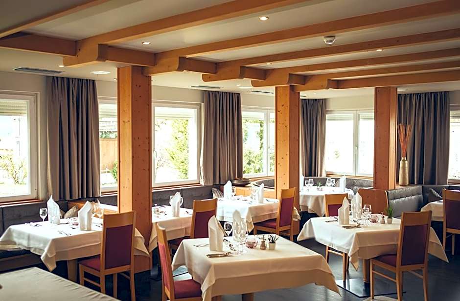 Saldur Small Active Hotel