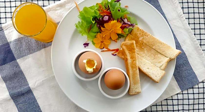 Kanchanaburi City Hotel