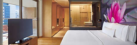 Lounge Access, 1 King Bed