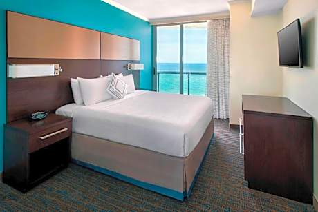 2 Bedroom Oceanfront, 2 Bedroom 2 room Suite, Oceanfront