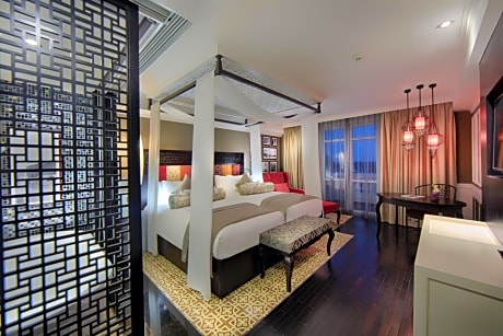 Grand Deluxe Room with Two Single Beds