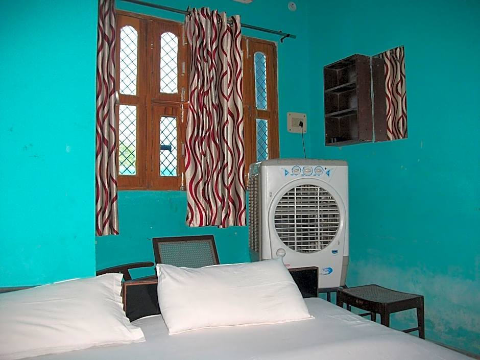 Shree Hare Rama Hare Krishna Hotel