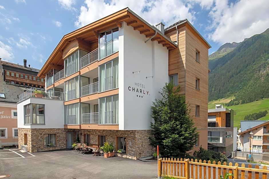 Hotel Charly