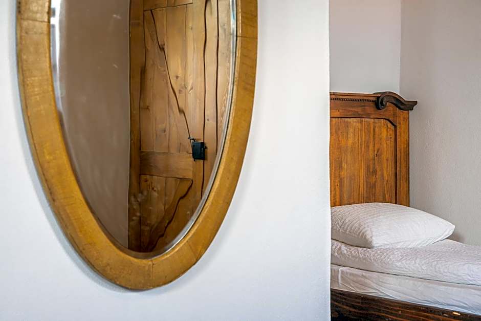 Viscri 32 - White Barn and Blue House