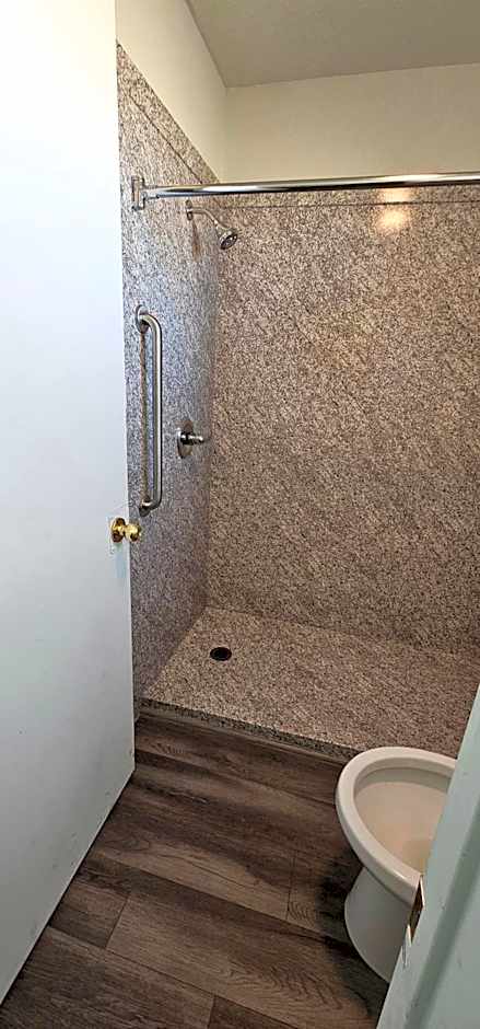 Travel Inn & Suite