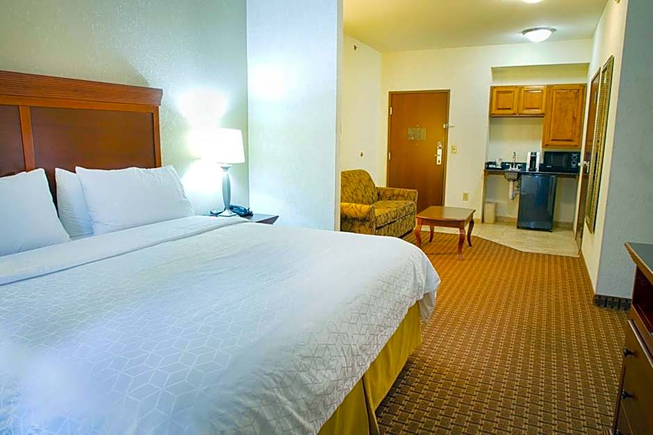 Holiday Inn Express Hotel & Suites Center By IHG