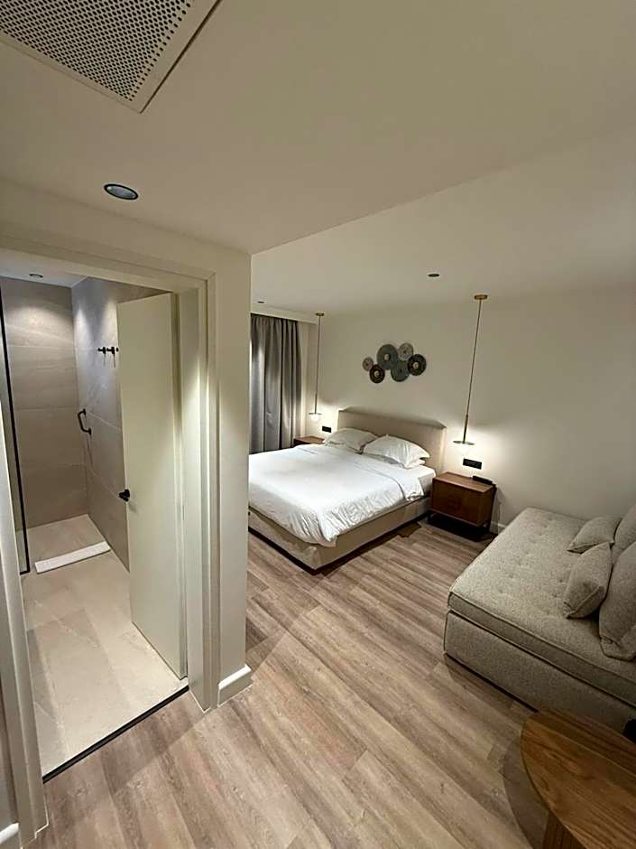 Aeolis Hotel