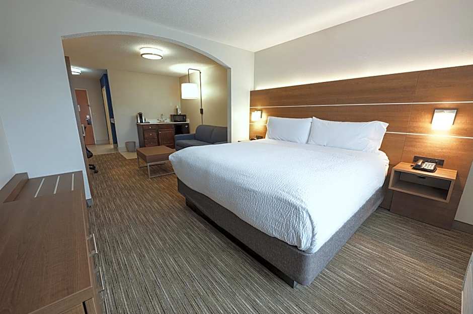 Holiday Inn Express Hotel & Suites Goshen By IHG