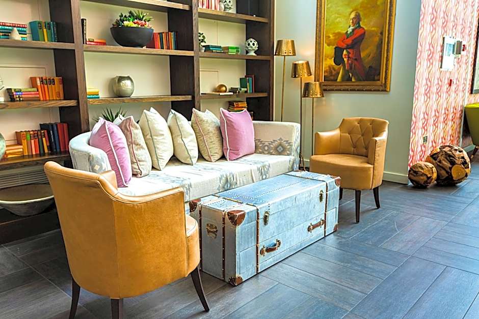 Guildford Harbour Hotel