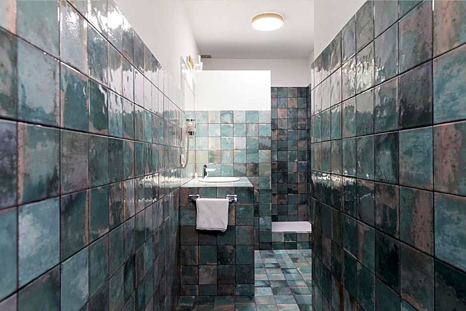 Coq Hotel
