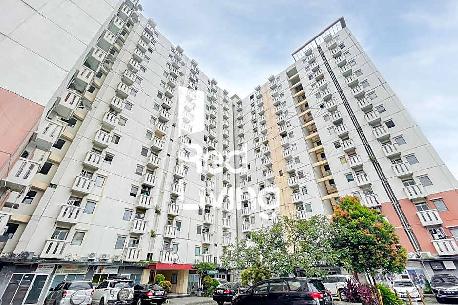 RedLiving Apartemen Cibubur Village - Lily's Room Tower C
