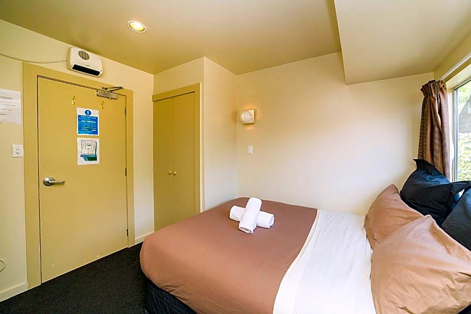 Tahuna Pod Hostel